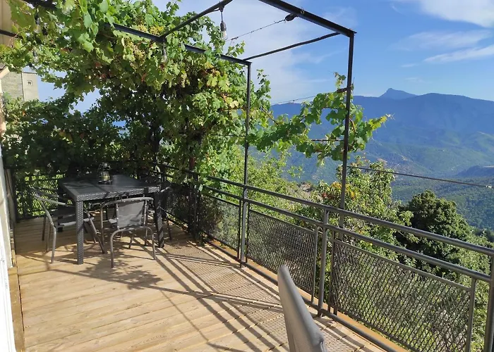 Maison De Village Avec Vue Sur Les Montagnes